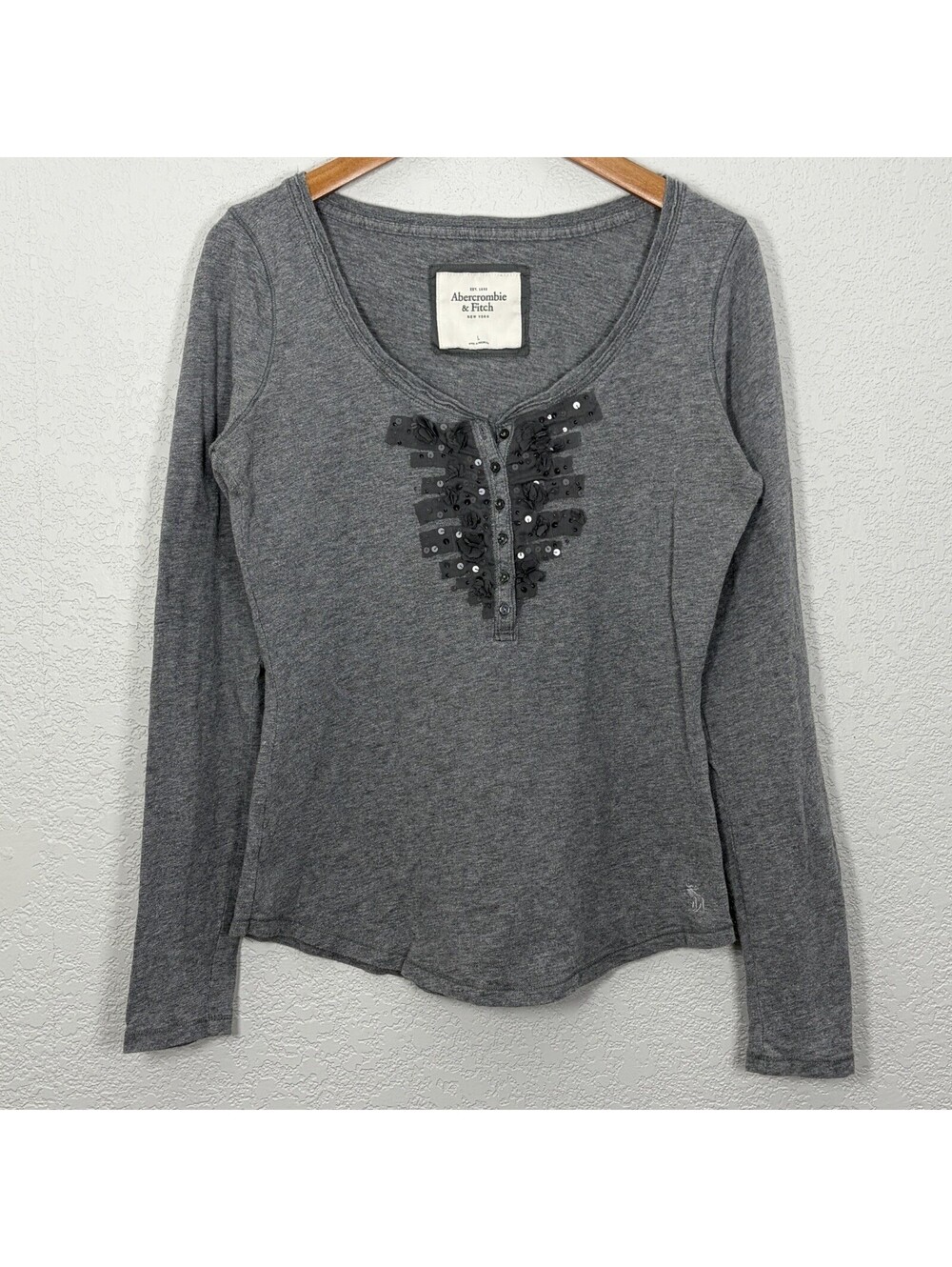 Abercrombie & Fitch Women’s L Y2K Henley Top Gray Long Sleeve Ruffle Sequin